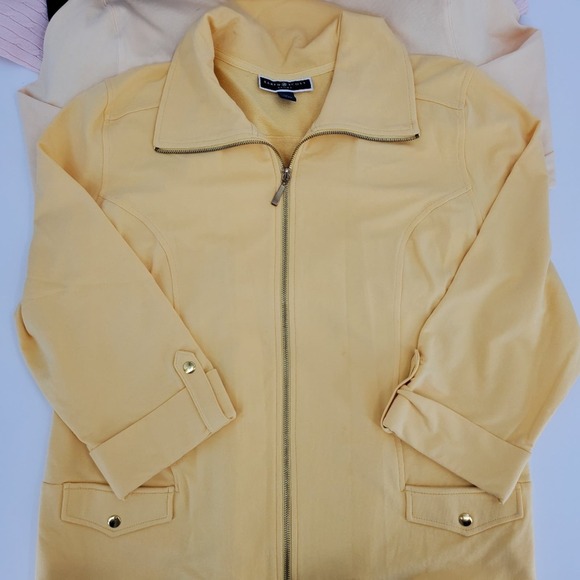 Karen Scott not such a mystery tops box XL - Picture 7 of 9